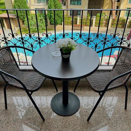 Family Hotel Paradise Saints Constantine and Helena Exteriör bild