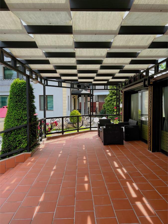 Family Hotel Paradise Saints Constantine and Helena Exteriör bild