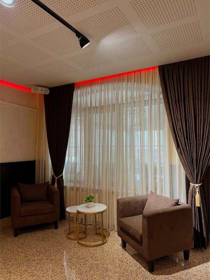 Family Hotel Paradise Saints Constantine and Helena Exteriör bild