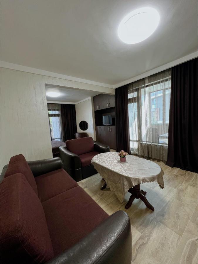 Family Hotel Paradise Saints Constantine and Helena Exteriör bild